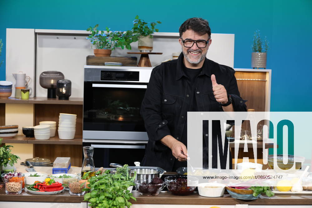 Tarik Rose, chef, TV chef, and restaurant owner, appeared as a guest on the TV show *DAS Rote Sofa*, a live talk show produced by Norddeutscher Rundfunk (NDR); photo op on July 1, 2026, at the NDR television studio in Hamburg-Lokstedt