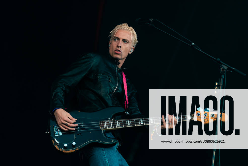 Wolf Alice live at Roskilde Festival 2026 Roskilde, Denmark. 01st, July 2026. The British alternative rock band Wolf Alice performs a live concert during the Danish music festival Roskilde Festival 2026 in Roskilde. Here bass player Theo Ellis is seen live on stage. Denmark, Roskilde