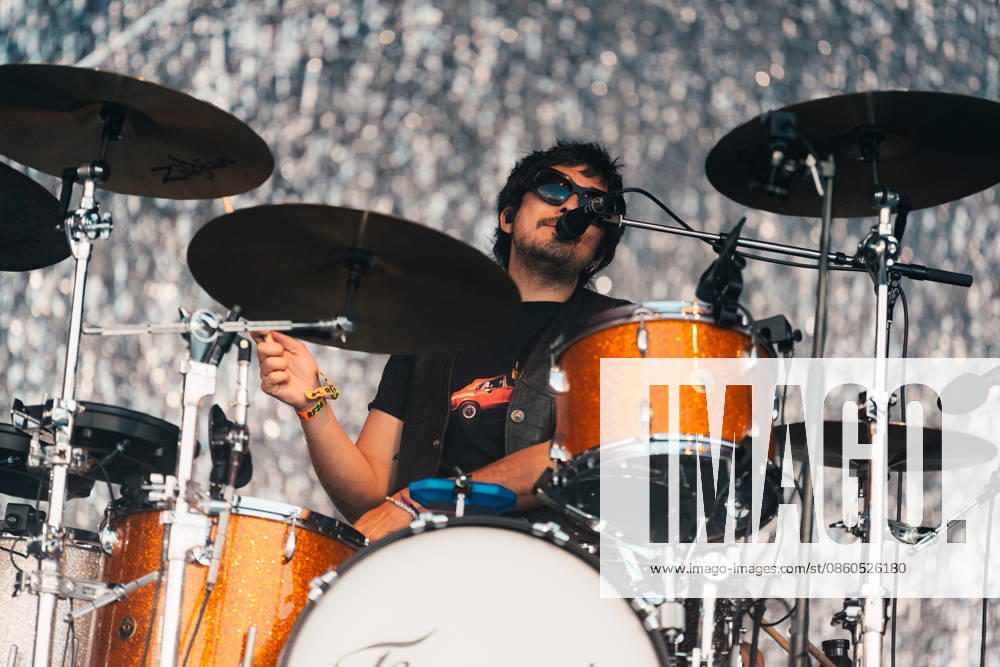 Wolf Alice live at Roskilde Festival 2026 Roskilde, Denmark. 01st, July 2026. The British alternative rock band Wolf Alice performs a live concert during the Danish music festival Roskilde Festival 2026 in Roskilde. Here drummer Joel Amey is seen live on stage. Denmark, Roskilde