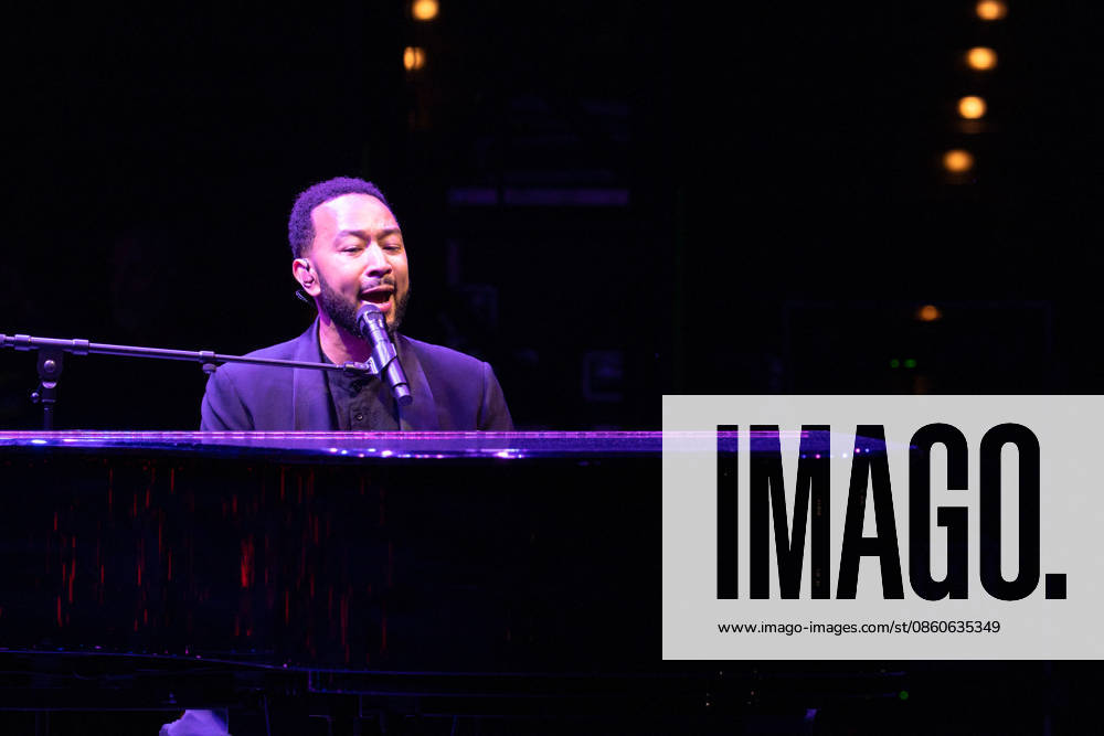 John Legend At Cavea dell Auditorium Parco della Musica Ennio Morricone - Rome John Legend performs live in Rome at the Cavea dell Auditorium Parco della Musica Ennio Morricone during his A Night of Songs & Stories tour 2026 in Rome, Italy on July 2, 2026. Photo by Andrea Bracaglia ABACAPRESS.COM Rome Italy Italy