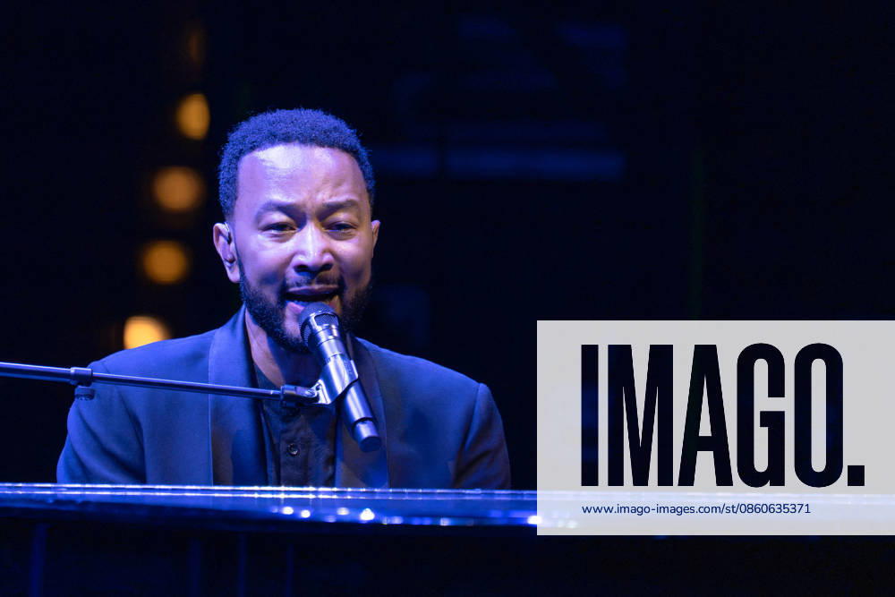 John Legend At Cavea dell Auditorium Parco della Musica Ennio Morricone - Rome John Legend performs live in Rome at the Cavea dell Auditorium Parco della Musica Ennio Morricone during his A Night of Songs & Stories tour 2026 in Rome, Italy on July 2, 2026. Photo by Andrea Bracaglia ABACAPRESS.COM Rome Italy Italy