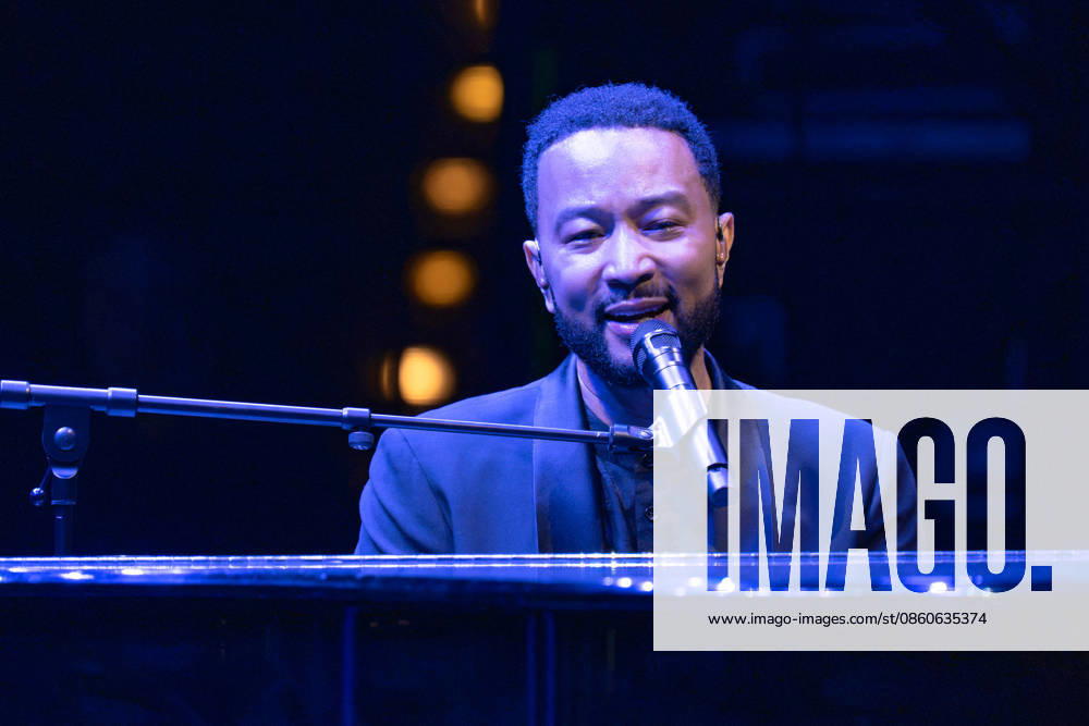 John Legend At Cavea dell Auditorium Parco della Musica Ennio Morricone - Rome John Legend performs live in Rome at the Cavea dell Auditorium Parco della Musica Ennio Morricone during his A Night of Songs & Stories tour 2026 in Rome, Italy on July 2, 2026. Photo by Andrea Bracaglia ABACAPRESS.COM Rome Italy Italy