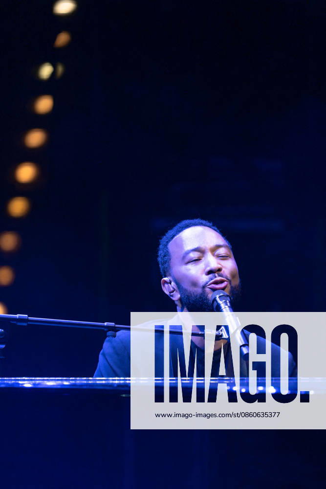 John Legend At Cavea dell Auditorium Parco della Musica Ennio Morricone - Rome John Legend performs live in Rome at the Cavea dell Auditorium Parco della Musica Ennio Morricone during his A Night of Songs & Stories tour 2026 in Rome, Italy on July 2, 2026. Photo by Andrea Bracaglia ABACAPRESS.COM Rome Italy Italy