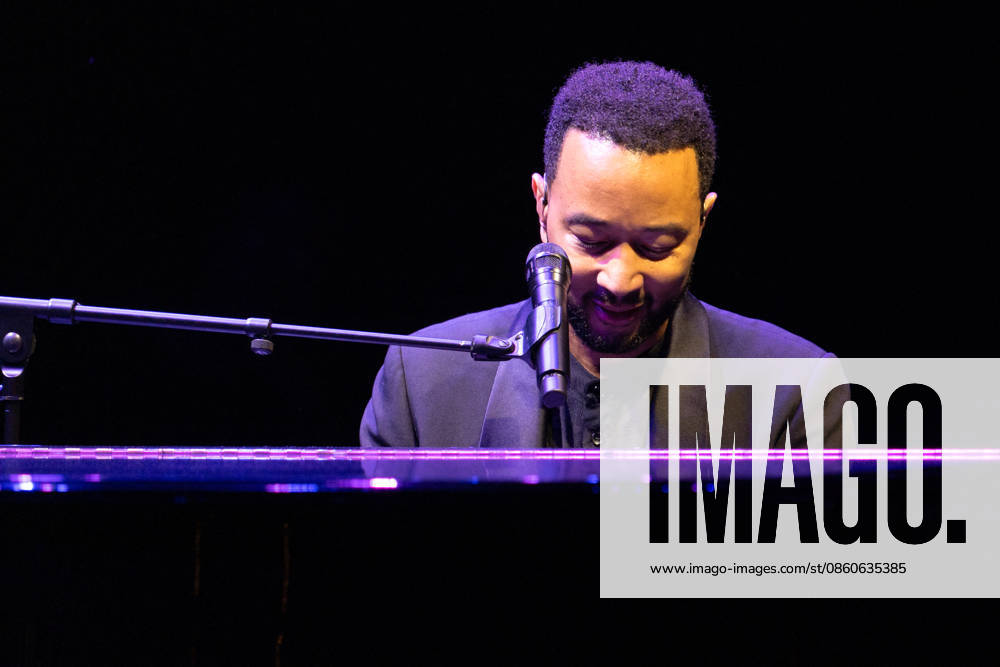 John Legend At Cavea dell Auditorium Parco della Musica Ennio Morricone - Rome John Legend performs live in Rome at the Cavea dell Auditorium Parco della Musica Ennio Morricone during his A Night of Songs & Stories tour 2026 in Rome, Italy on July 2, 2026. Photo by Andrea Bracaglia ABACAPRESS.COM Rome Italy Italy