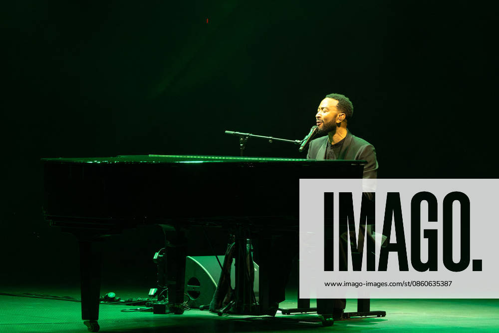 John Legend At Cavea dell Auditorium Parco della Musica Ennio Morricone - Rome John Legend performs live in Rome at the Cavea dell Auditorium Parco della Musica Ennio Morricone during his A Night of Songs & Stories tour 2026 in Rome, Italy on July 2, 2026. Photo by Andrea Bracaglia ABACAPRESS.COM Rome Italy Italy