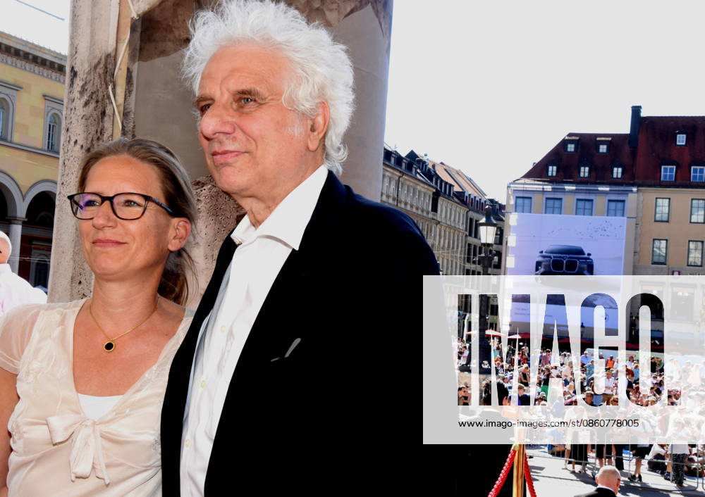 Lila Schulz, political scientist; Udo Wachtveitl, actor; Munich, July 4, 2026; Max Joseph Square; Bavarian State Opera; OPERA FOR EVERYONE; *Die Walküre* by Richard Wagner; Photo: Munich