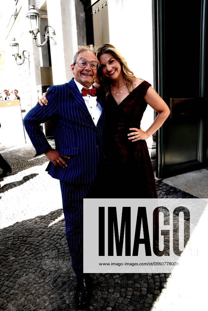 Wigald Boning, actor; Teresa Boning, opera singer; Munich, July 4, 2026; Max Joseph Square; Bavarian State Opera; OPERA FOR EVERYONE; *Die Walküre* by Richard Wagner; Photo: Munich