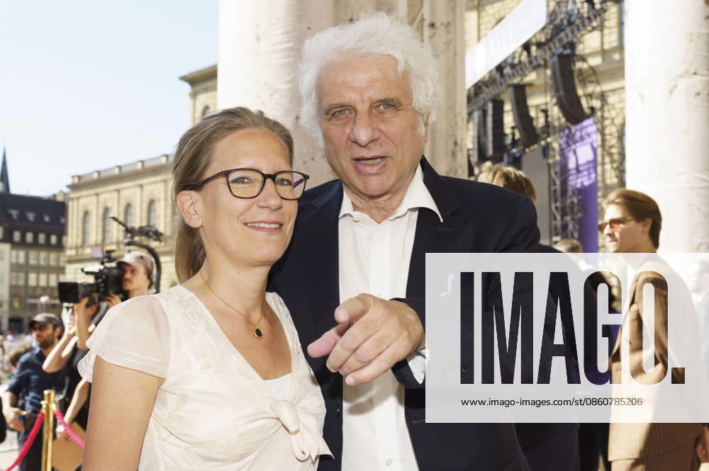 Katharina Koch and Udo Wachtveitl upon their arrival at the Opera for All 2026 event, part of the Munich Opera Festival, featuring a live opera broadcast of Richard Wagner’s *Die Walküre* at the National Theater in Munich, July 4, 2026 Foto:xN.xKolinzx xFuturexImagex oper_6769