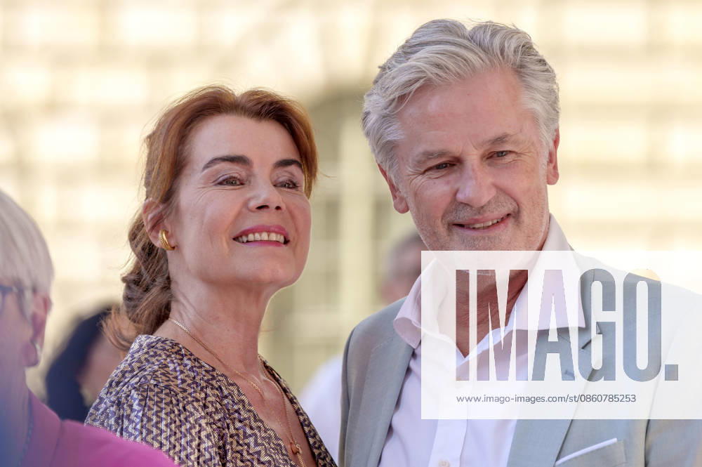 Nicola Tiggeler and Timothy Peach upon their arrival at the Opera for All 2026 event, part of the Munich Opera Festival, featuring a live opera broadcast of Richard Wagner’s *Die Walküre* at the National Theater in Munich, July 4, 2026 Foto:xN.xKolinzx xFuturexImagex oper_6725