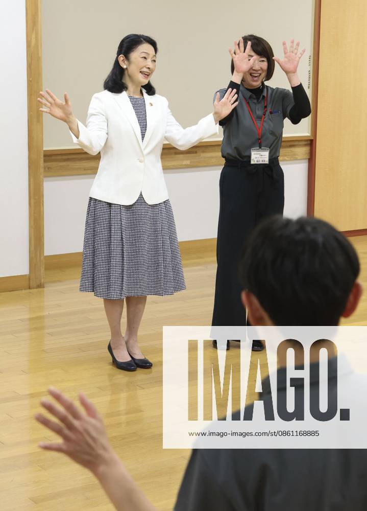 Crown Princess Kiko visits facility for disabled in western Japan Japan s Crown Princess Kiko (L) visits a facility run by a nonprofit organization for disabled people in Hoki in Tottori Prefecture, western Japan, on July 9, 2026. (Pool photo) A14AA0005622319P