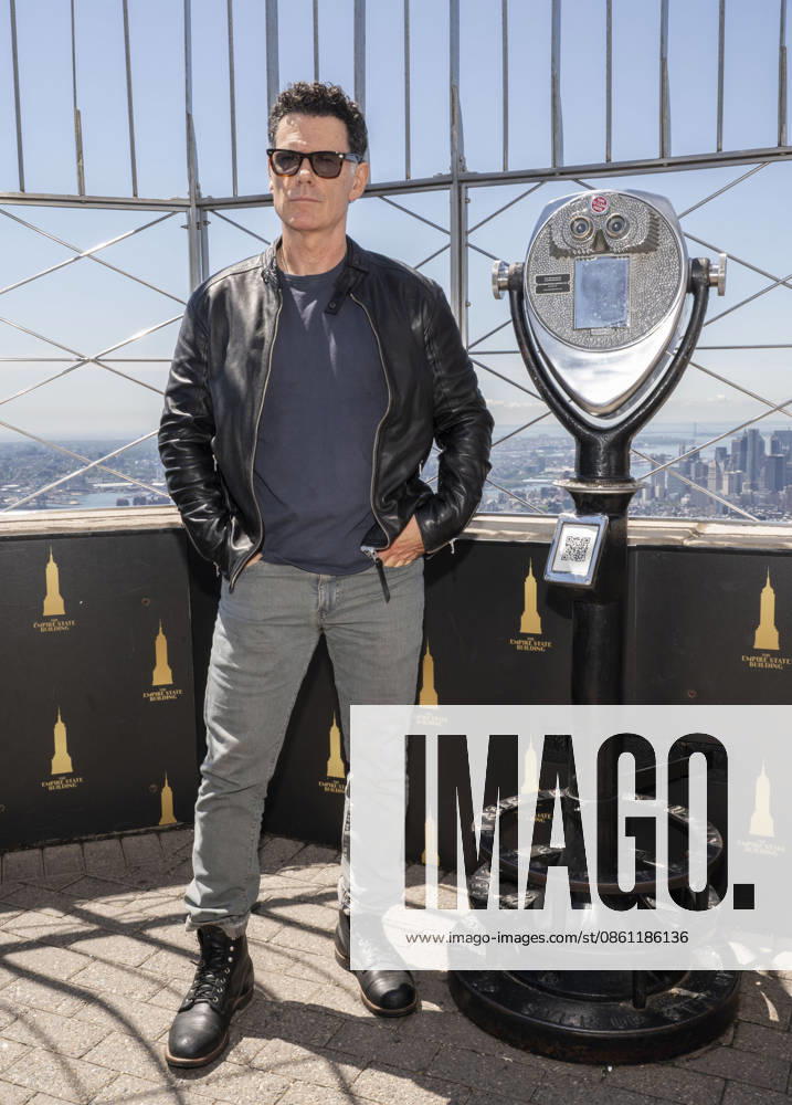 VINCENT WALSH visits the Empire State Building in New York to celebrate the Premiere of The Westies on MGM. 8 July 2026 New York USA - ZUMAa265 20260708_zep_a265_090