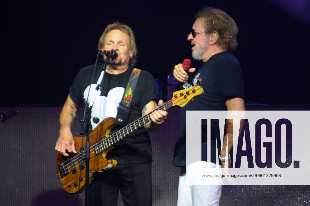 Sammy Hagar Performs at British Airways ARC, London, UK - 09 July 2026 Bassist Michael Anthony and Sammy Hagar performs on the first of three nights at British Airways ARC, London, England, UK on Thursday 09 July 2026 as part of his The Best of All Worlds Tour., Credit:Justin Ng Avalon UK, England, London, British Airways ARC