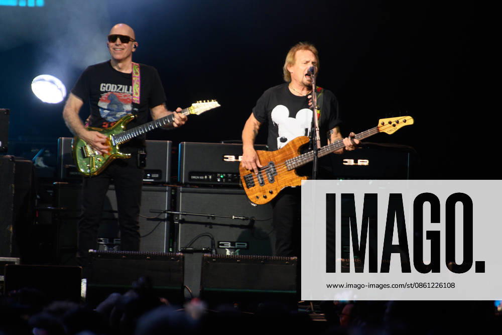Sammy Hagar Performs at British Airways ARC, London, UK - 09 July 2026 Buitarist Joe Satriani and Bassist Michael Anthony performs on the first of three nights at British Airways ARC, London, England, UK on Thursday 09 July 2026 as part of his The Best of All Worlds Tour., Credit:Justin Ng Avalon UK, England, London, British Airways ARC