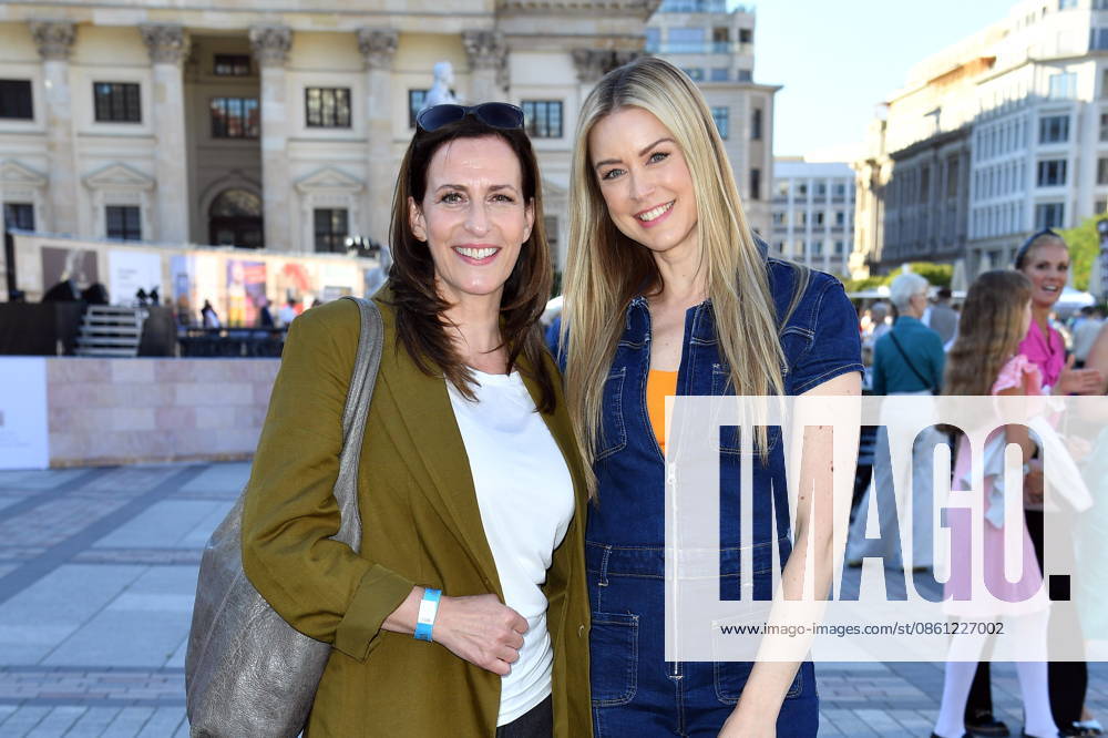 Classic Open Air Berlin: Ulrike Frank and Nina Ensmann at the Classic Open Air on the Gendarmenmarkt in Berlin on July 9, 2026