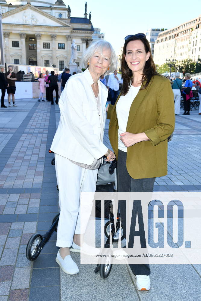 Classic Open Air Berlin: Ulrike Frank with her mother-in-law, Rita Feldmeier, at the Classic Open Air on the Gendarmenmarkt in Berlin on July 9, 2026