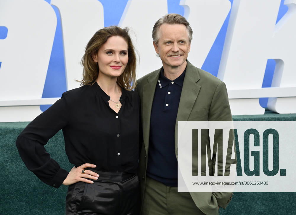 Cast member David Hornsby (R) and his wife, actress Emily Deschanel attend the premiere of the Netflix sport comedy TV series The Hawk at the Directors Village in the Westwood section of Los Angeles on Thursday, July 9, 2026. Storyline Follows Lonnie Hawkins, 2004 s top golfer, as he struggles to recapture his magic late in his career, refusing to believe he s anything other than one stroke away from golf s greatest comeback. LAP2026070941 JIMxRUYMEN