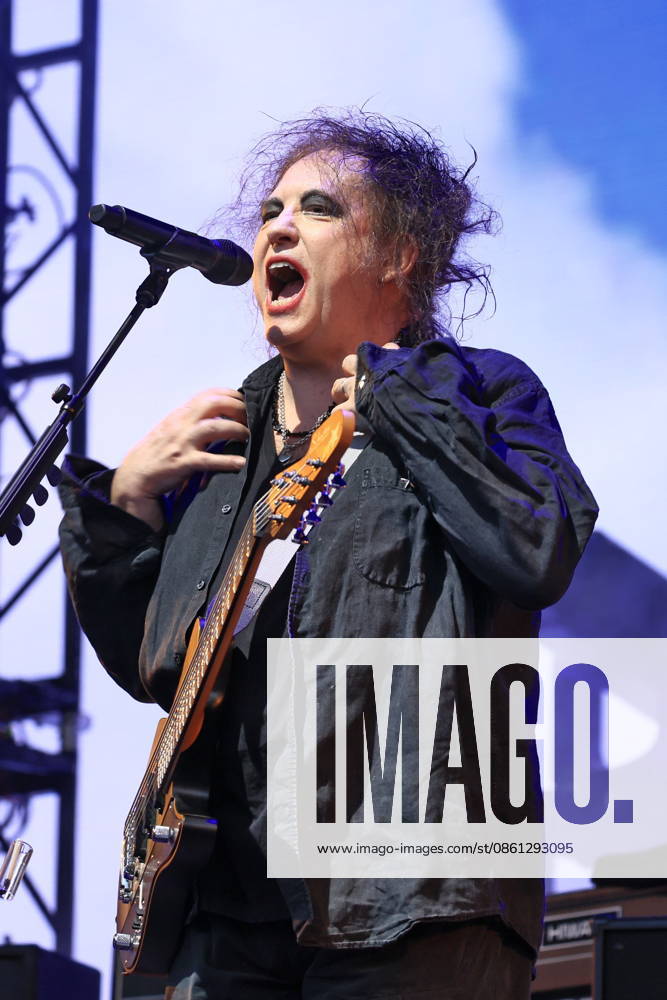 The Cure, singer Robert Smith, live in concert at the Parkbühne Wuhlheide, Berlin, Berlin