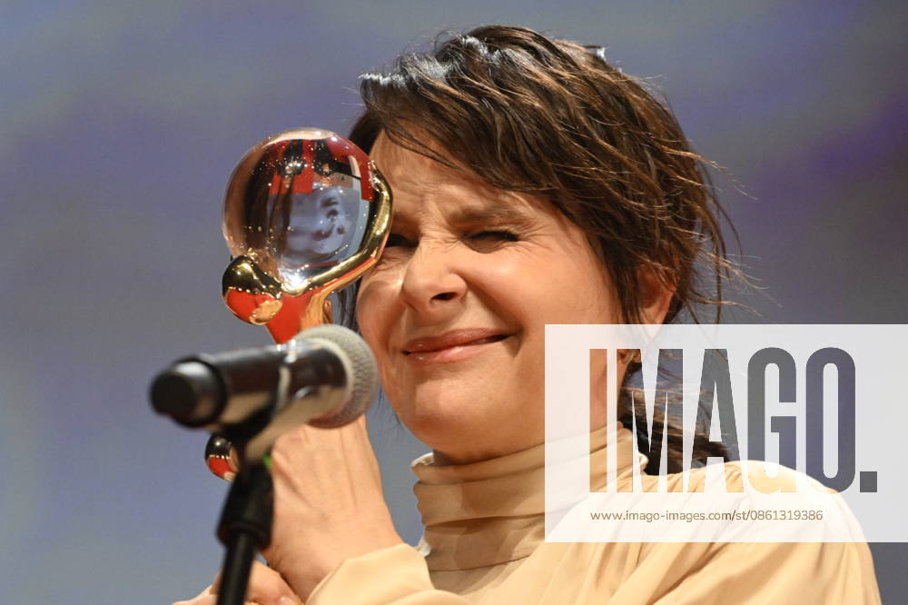 The final day of the 60th Karlovy Vary International Film Festival, on July 11, 2026. French actress Juliette Binoche received the Crystal Globe for outstanding artistic contribution to world cinema at the Karlovy Vary Film Festival. (CTKxPhoto KaterinaxSulova) CTKPhotoP2026071104650 CTKPhotoP2026071104650