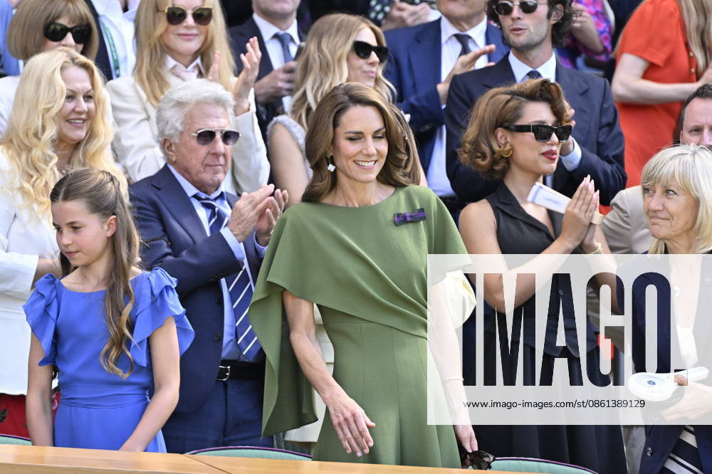 Tennis - Wimbledon 2026 - ITF - The Championships - 12 07 2026 - Tennis - Wimbledon 2026 - ITF - The Championships - 12 07 2026 - Royal box . arrivee de la famille royale - Kate, George, Charlotte, William d Ángleterre London