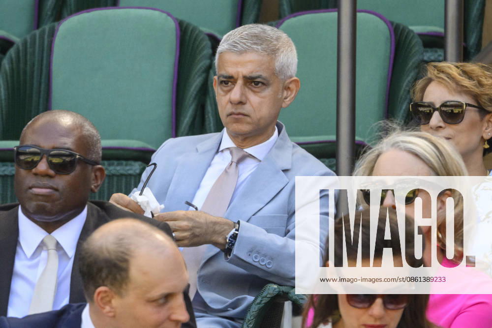 Wimbledon Tennis Championships 2026 - Day 14 LONDON, UNITED KINGDOM - July 12: London Mayor Sadiq Khan watch the Mens singles finals of the Wimbledon Tennis Championships held at The All England Lawn Tennis and Croquet Club on July 12, 2026, in London, United Kingdom Ray Tang Anadolu London United Kingdom. Editorial use only. Please get in touch for any other usage.