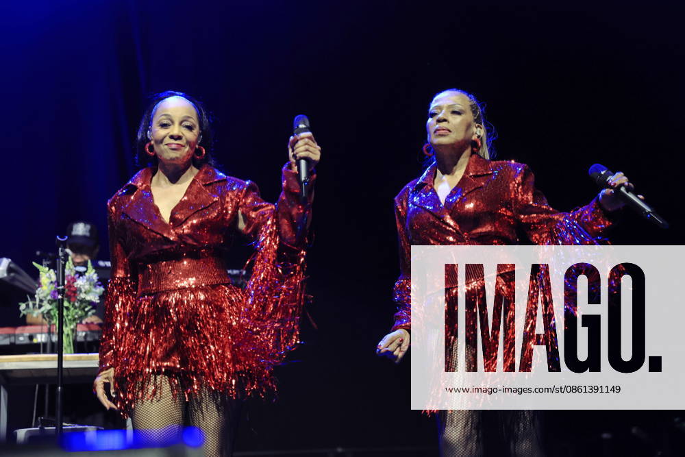 EN VOGUE, live concert at the Uber Eats Music Hall, Berlin, singer, music, featuring Cindy Herron, Terry Ellis, Maxine Jones, Rhona Bennett, Berlin