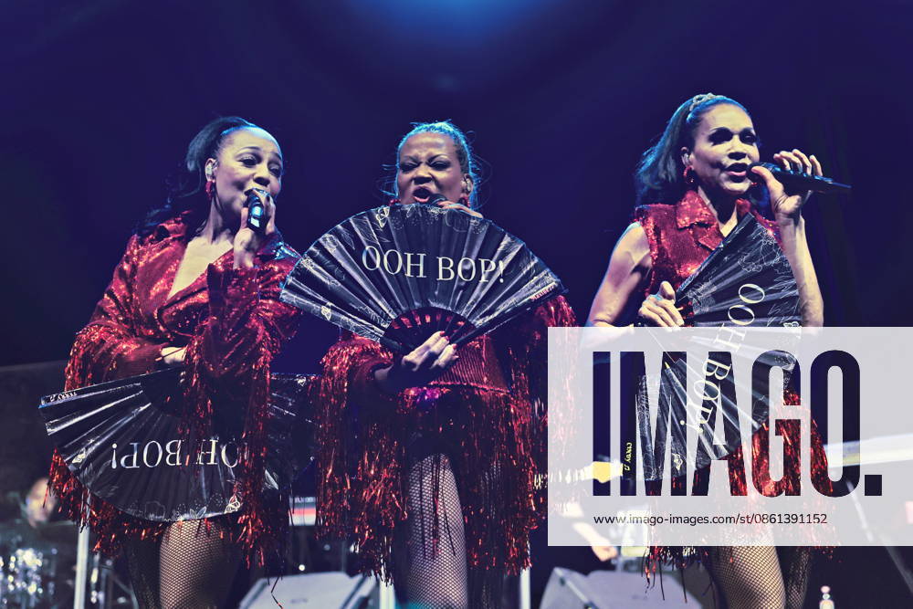EN VOGUE, live concert at the Uber Eats Music Hall, Berlin, singer, music, featuring Cindy Herron, Terry Ellis, Maxine Jones, Rhona Bennett, Berlin