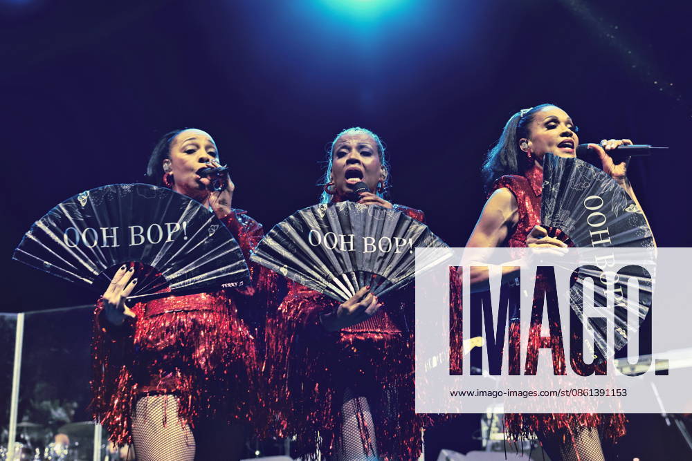 EN VOGUE, live concert at the Uber Eats Music Hall, Berlin, singer, music, featuring Cindy Herron, Terry Ellis, Maxine Jones, Rhona Bennett, Berlin