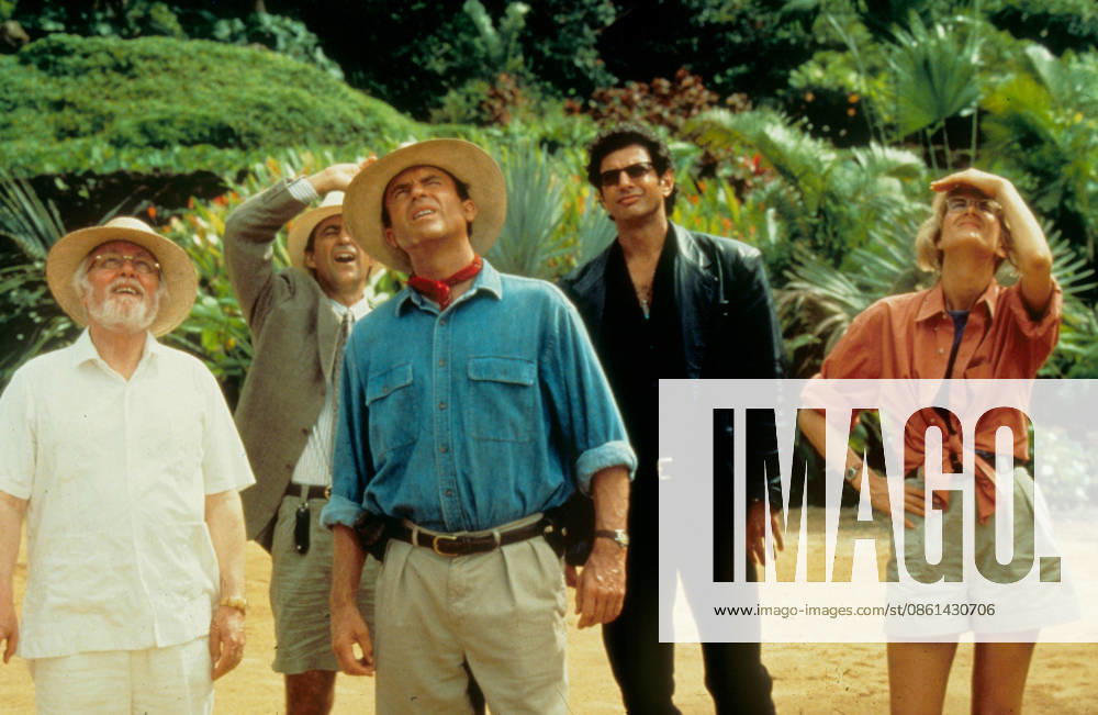 JURASSIC PARK (1993) RICHARD ATTENBOROUGH, MARTIN FERRERO, SAM NEILL, JEFF GOLDBLUM, LAURA DERN JUR 013 L RICHARD ATTENBOROUGH, MARTIN FERRERO, SAM NEILL, JEFF GOLDBLUM, LAURA DERN When: 01 Jan 1993 Credit: Cover Images **Editorial Use Only** . NOT FOR USE BY NEWSPAPERS BASED IN THE UK.