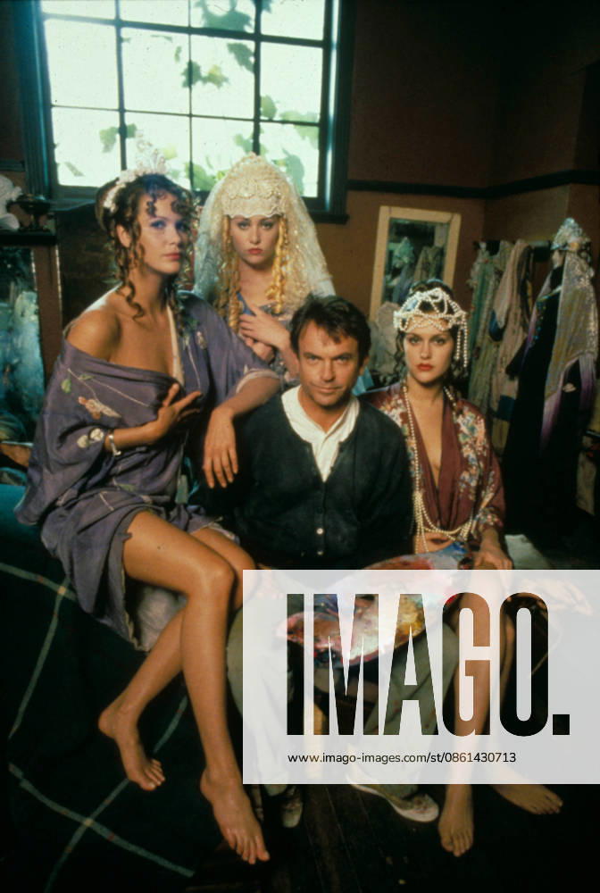 SIRENS (1994) ELLE MACPHERSON, PORTIA DE ROSSI, SAM NEILL, KATE FISCHER SIRE 078 ELLE MACPHERSON, PORTIA DE ROSSI, SAM NEILL, KATE FISCHER When: 01 Jan 1994 Credit: Cover Images **Editorial Use Only** . NOT FOR USE BY NEWSPAPERS BASED IN THE UK.