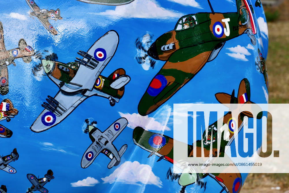 Trunks Across The Thames Windsor Hurricane a tribute to the aircraft in Alexandra Gardens by Karis Youngman. Trunks across the Thames is Thames Hospices very first art trail which will see businesses, schools, community groups and artists unite to create a free, fun, family-friendly trail of discovery for the local community to explore and enjoy. The majestic herd will be marching between 13th July to 13th September 2026! The herd of individually designed magnificent elephant sculptures will bring vibrancy, colour and creative artistry, transforming the streets, parks and open spaces of Slough, Eton and Windsor into a glorious open-air gallery., Credit:Geoffrey Swaine Geoff Swaine - B4563 Avalon UK, Berkshire, Windsor