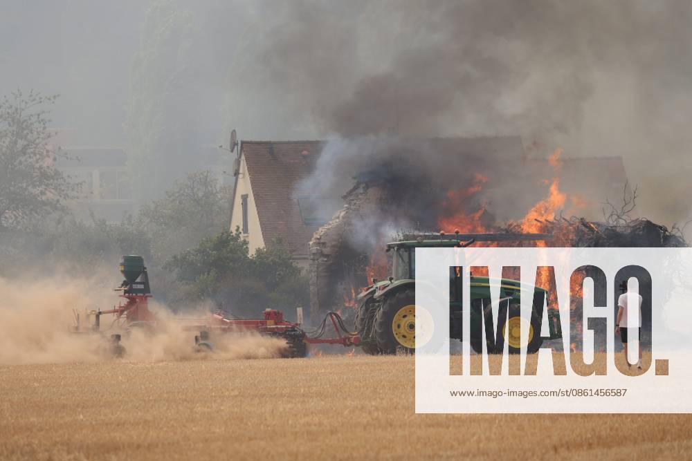 FIRE IN FONTAINEBLEAU PHOTOPQR LE PARISIEN Jean Baptiste Quentin Staff Fontainebleau July 13, 2026 Monday, July 13, 2026 Violent fires in the Fontainebleau region and its forest, with a house on fire in Noisy-sur Jean Baptiste Quentin Vocational High School, Fontainebleau, France, July 13, 2026. The Fontainebleau forest is on fire, south of Paris. Local Caption Fires in Fontainebleau, 77, France