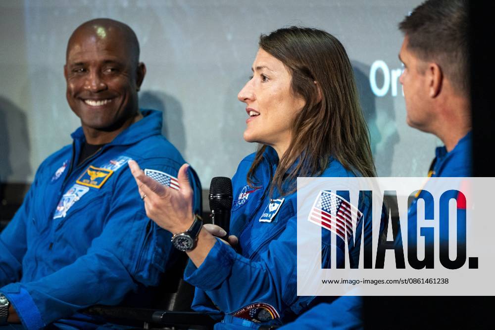NOORDWIJK - Astronauts Victor Glover, Christina Koch, and Jeremy Hansen at a press conference at ESTEC, the Dutch facility of the European Space Agency (ESA). The four astronauts flew around the moon in April during the Artemis II flight. LINA SELG ANP netherlands out - belgium out