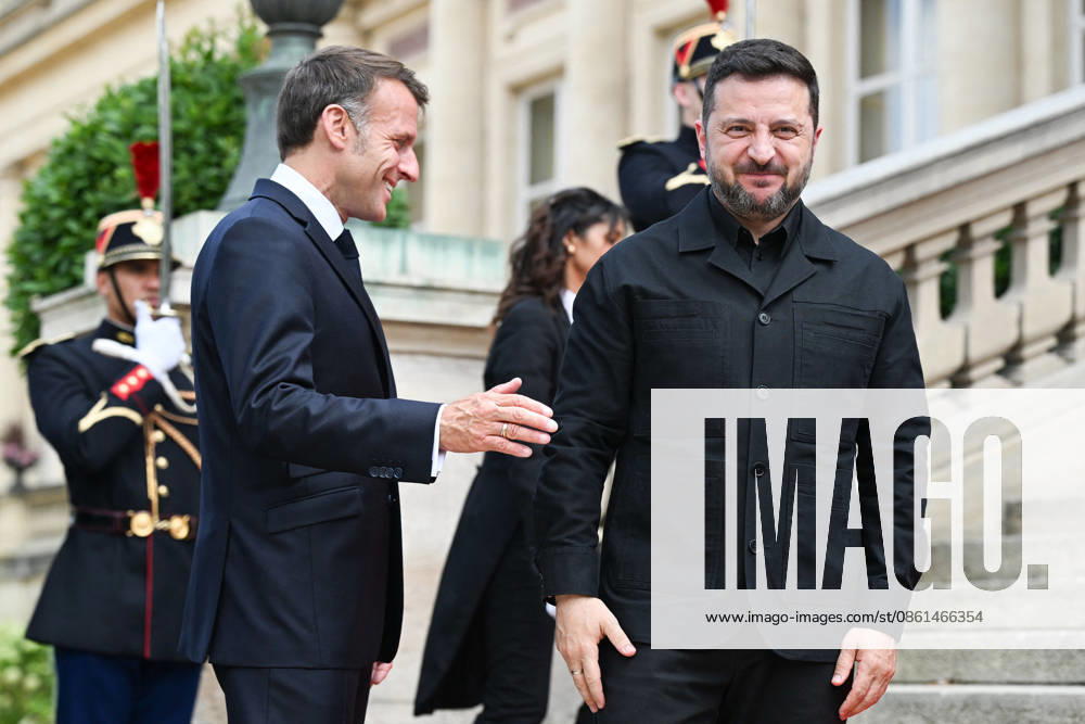 Macron Welcomes Zelensky for Coalition of the Willing Summit - Paris French President Emmanuel Macron welcomes Ukrainian President Volodymyr Zelensky ahead of the Integrated Anti-Ballistic Missile Coalition meeting at the Hôtel des Invalides in Paris, France, on July 13, 2026, prior to the Coalition of the Willing summit on support for Ukraine. Photo by Jeanne Accorsini Pool ABACAPRESS.COM PARIS France