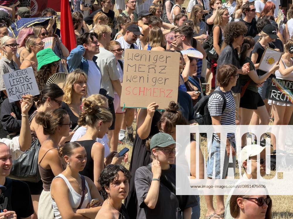 Protesters rally against German Chancellor Merz in Cologne COLOGNE, GERMANY - JULY 13: Demonstrators gather outside the University of Cologne during a protest while German Chancellor Friedrich Merz attends the official inauguration of the Adenauer School of Government in Cologne, Germany, on July 13, 2026. Around 4,000 people joined the demonstration, organized by the university s AStA together with student organizations, trade unions and political groups, criticizing the chancellor s domestic policies, migration policy, social reforms and Germany s support for Israel. Merz participated in the opening ceremony under heightened security while protesters marched and rallied near the university campus. Mesut Zeyrek Anadolu Cologne Germany. E