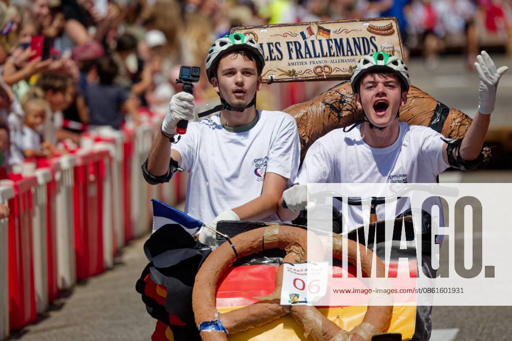 KW29 Grand Soapbox Race in Le Portel PHOTOPQR VOIX DU NORD JOHAN BEN AZZOUZ July 14, 2026 Le Portel, July 14, 2026 Major soapbox car race on the Portel seafront PHOTO JOHAN BEN AZZOUZ LA VOIX DU NORD Le Portel, France – July 14, 2026 Drivers compete in homemade soapbox cars during the annual Kart d’Heurt Portelois race held along Le Portel’s seafront in Northern France