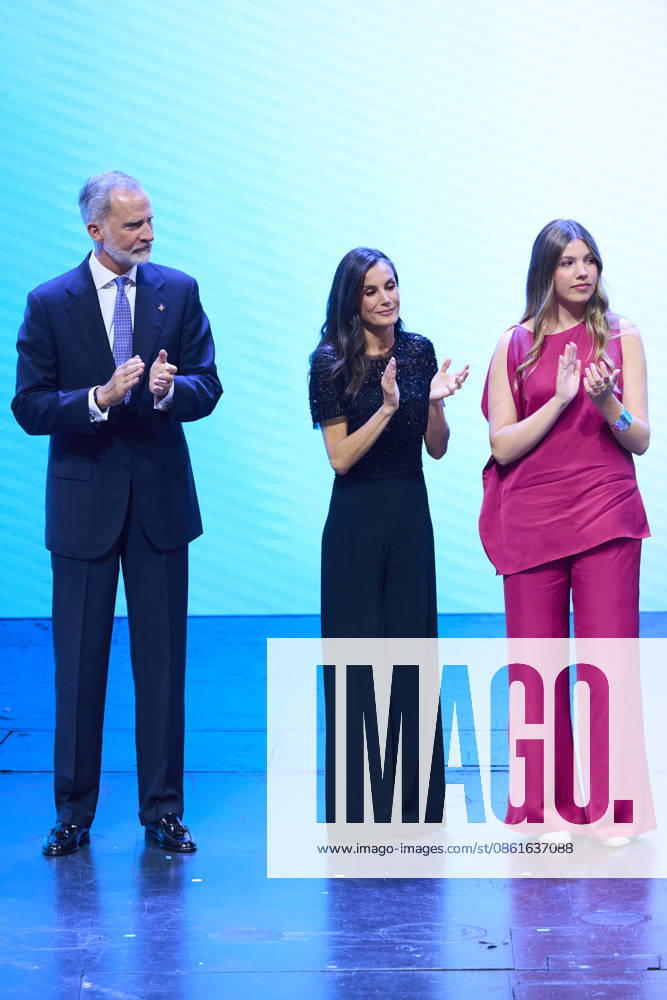 King Felipe VI of Spain, Queen Letizia of Spain, Princess Sofia attends Princess of Girona awards ceremony at Gran Teatre del Liceu on July 14, 2026 in Barcelona, Spain Barcelona Spain - ZUMAg15_ 20260714_zaf_g15_057