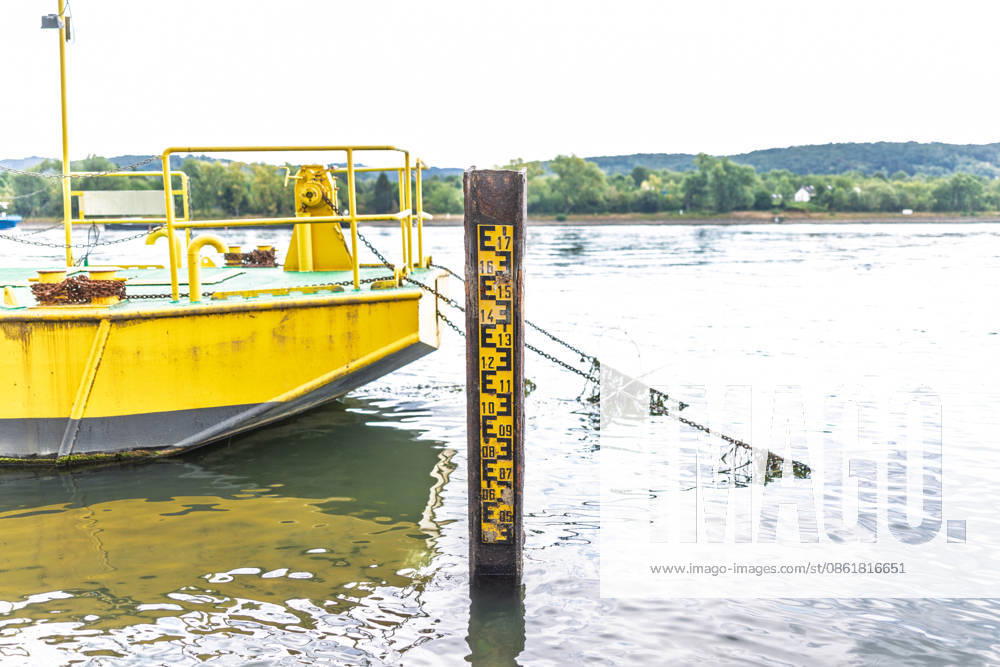 Low Water Levels on the Rhine: Heat Wave and Drought Cause Water Levels to Drop; Oberwinter Gauge: 23 cm. At this gauge, water levels can only be measured starting at 40 cm. Low water levels on the Rhine du