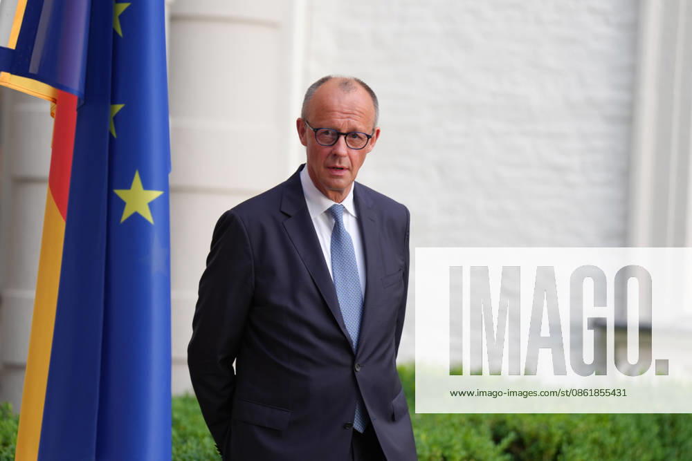 Visit by the French President to Federal Chancellor Merz in Bensberg; a portrait of Federal Chancellor Friedrich Merz before welcoming French President Macron, Bensberg, July 16, 2026, Bensberg, North Rhine-Westphalia, Germany