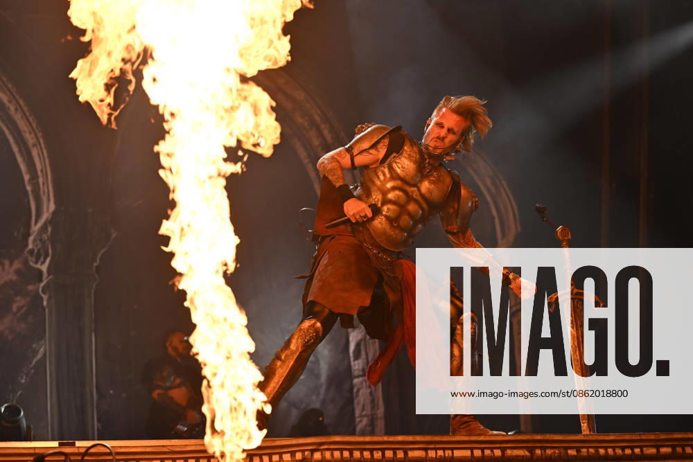 Entertainment Themen der Woche KW29 Singer Hodi from the German metal band Feuerschwanz performs during the International Music Festival Masters of Rock in Vizovice near Zlin, Czech Republic, on July 18, 2026. (CTKxPhoto DaliborxGluck) CTKPhotoP2026071805027 CTKPhotoP2026071805027