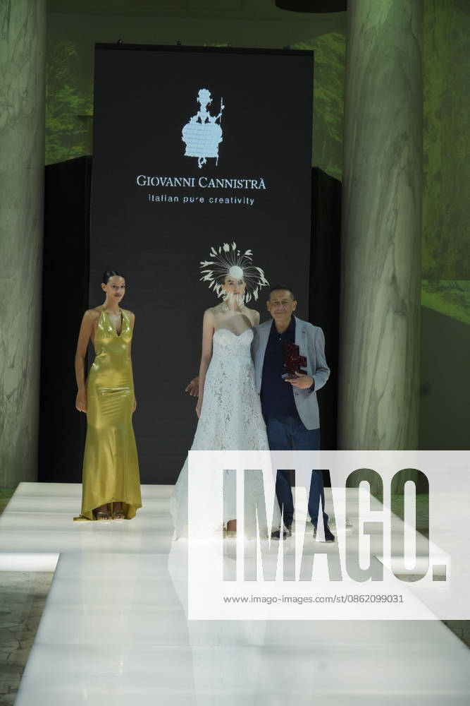 IPA86820098 - Rome Giovanni Cannistrà s fashion show at the Rome Fashion Show Haute Couture 2026 at the Salone delle Colonne In the photo: Giovanni CannistrÃ