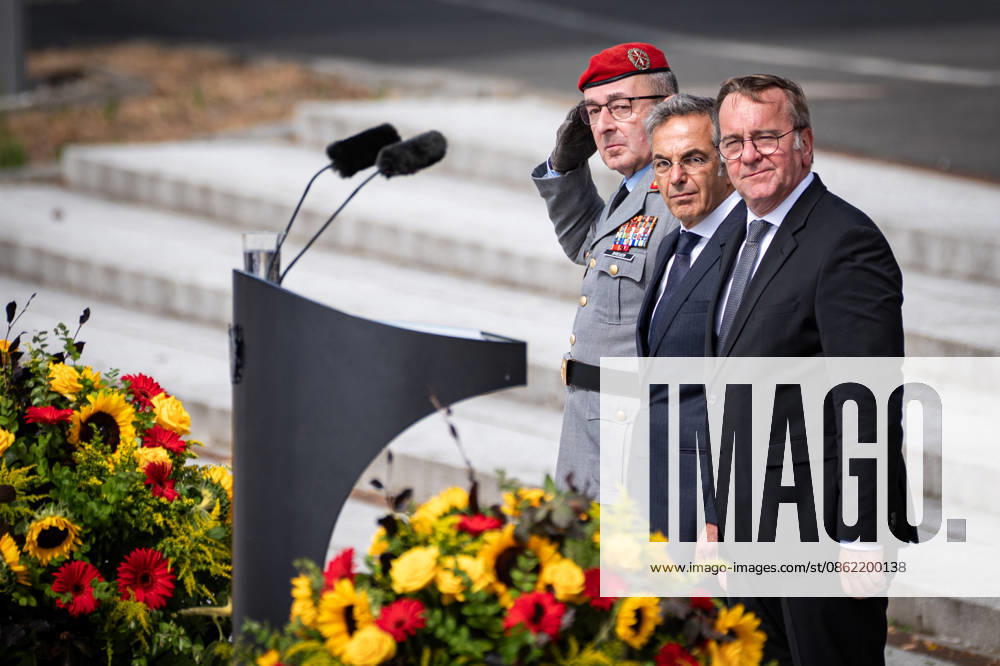 Berlin, Ceremonial Oath-Taking at the Federal Ministry of Defense Ceremonial oath-taking at the Federal Ministry of Defense on July 20, 2026, marking the 82nd anniversary of July 20, 1944. Pictured: Carsten Breuer, Navid Kermani, and Boris Pistorius. Berlin, Federal Ministry of Defense, Berlin, Germany
