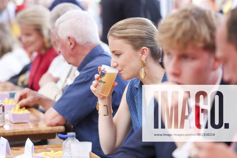 Resto National - National Day 2026 BRUSSELS, BELGIUM - JULY 21 : King Philippe of Belgium, Queen Mathilde of Belgium, Prince Emmanuel of Belgium, Prince Gabriel of Belgium, Princess Eleonore of Belgium, Princess Elisabeth of Belgium attend the Tout le Monde à Table (Everyone to the Table), a Resto National initiative at Place du Jeu de Balle for the national Day 2026 on July 21, 2026 in Brussels, Belgium, 21 07 2026 Brussels Belgium