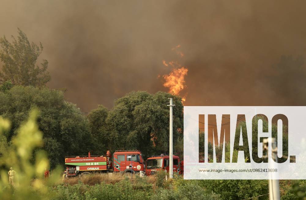 Forest Fire Breaks Out in Fethiye MUGLA, TURKIYE - JULY 22: Firefighting crews work to contain a forest fire in the Fethiye district of Mugla, Turkiye, on July 22, 2026. Ali Riza Akkir Anadolu Mugla Turkey. Editorial use only. Please get in touch for any other usage.
