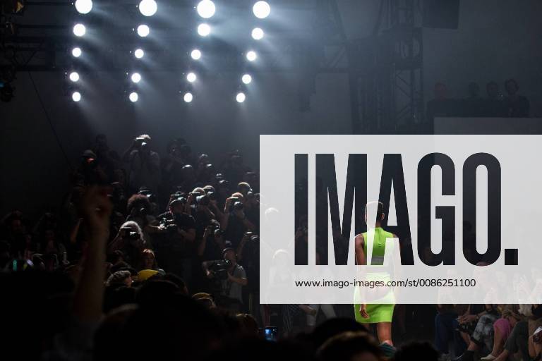 Sao Paulo, Sao Paulo, Brazil - Model presents creation by Cacete Company, during the Sao Paulo Fashion Week (SPFW), N46 edition, in Sao Paulo, Brazil. Sao Paulo Brazil - ZUMAl146 20181026_zaf_l146_008