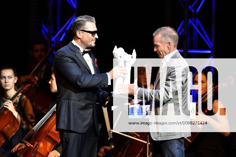 Hardy Krüger jr and Hope Award Winner Lothar Firlej at the 13 Hope Gala at the Schauspielhaus Dresden 27 10 2018 Foto:xF.xFuturexImage
