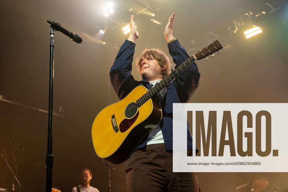 Lewis Capaldi seen performing at a concert. Lewis Capaldi plays a concert at O2 Forum Kentish Town London with ABLE2UK, in partnership with Carers Trust - this one off event was specifically for primary caregivers and a guest, where the venue was made fully accessible and tickets were free. The support act on the night was Dermot Henry. London United Kingdom - ZUMAs197 20260728_aaa_s197_234