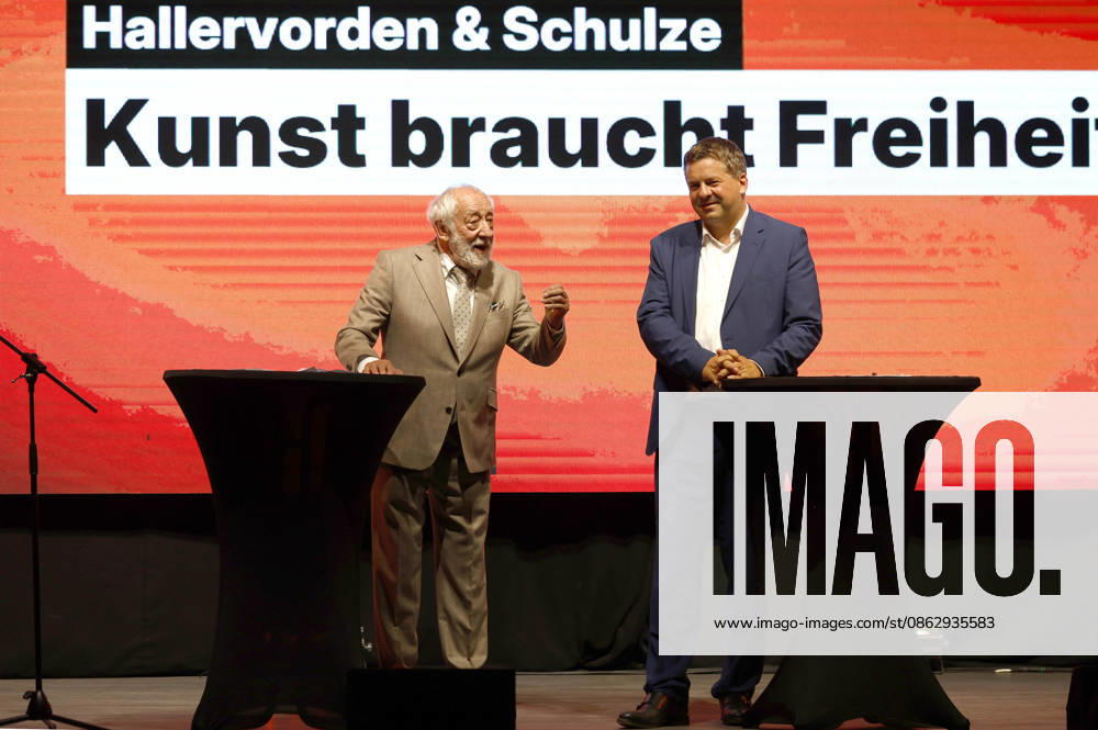 Dieter Hallervorden and Sven Schulze at the kickoff of the Art Needs Freedom lecture series at the Capitol Halle Saale, July 28, 2026 Foto:xR.xStoffelsx xFuturexImagex hallervorden_schulze_6710