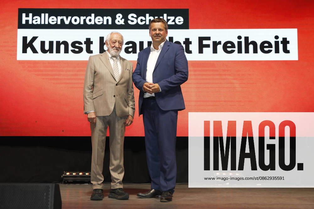 Dieter Hallervorden and Sven Schulze at the kickoff of the Art Needs Freedom lecture series at the Capitol Halle Saale, July 28, 2026 Foto:xR.xStoffelsx xFuturexImagex hallervorden_schulze_6717