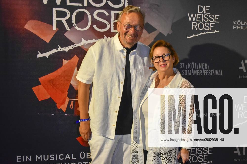ABB SUMMER FESTIVAL: Bernd Stelter and his wife Anke Stelter were guests on the red carpet at the opening gala of the 37th Cologne Summer Festival, featuring the musical *Die Weisse Rose* at the Cologne Philharmonie on July 28, 2026, in Cologne, Hamburg Germany