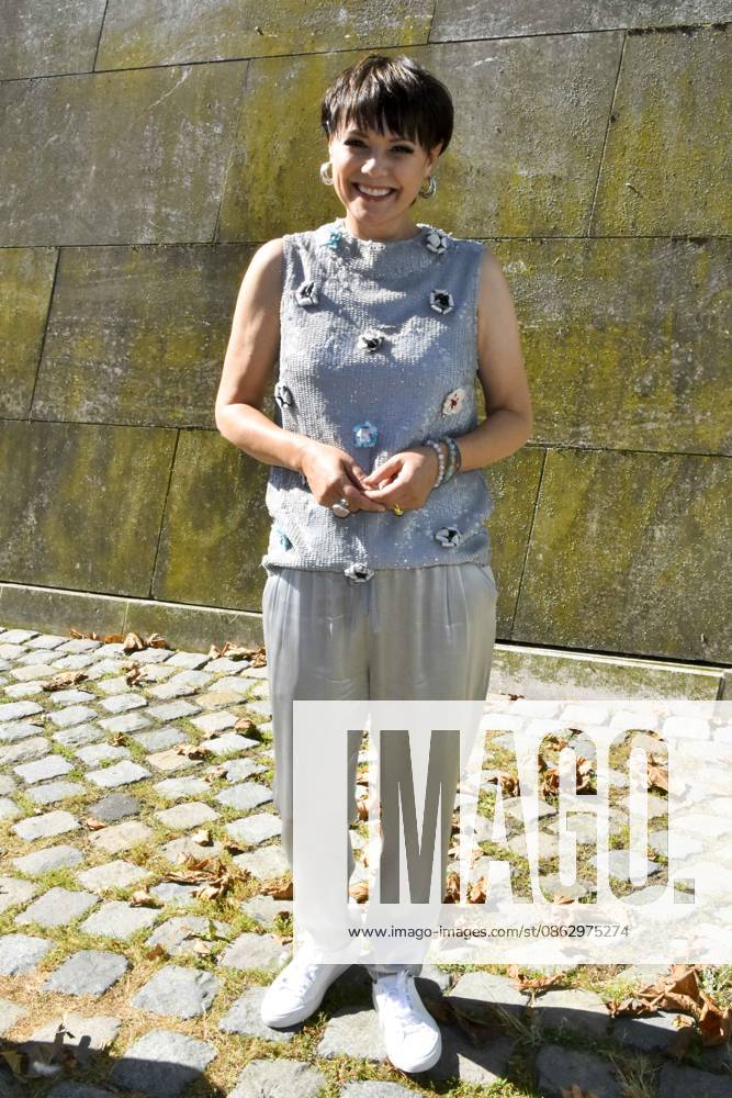 ABB JORDI Francine Jordi, née Francine Lehmann, is a Swiss singer who appeared as a guest on the ZDF TV show *Volle Kanne* in front of the ZDF studio in Düsseldorf on July 29, 2026, in Hamburg, Germany.